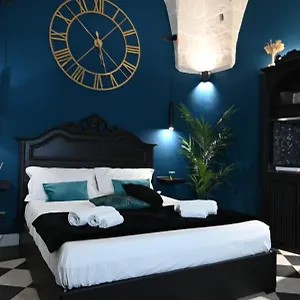  Apartment Poesia